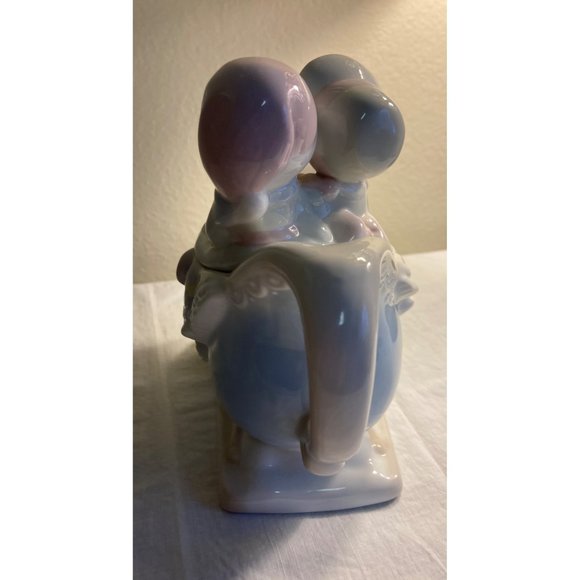 Enesco Precious Moments 1994 Teapot SUGAR TOWN SLEIGH Ride 7.5"T Christmas Holid - Picture 6 of 11